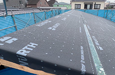 上棟直後屋根ルーフィング施工完了後