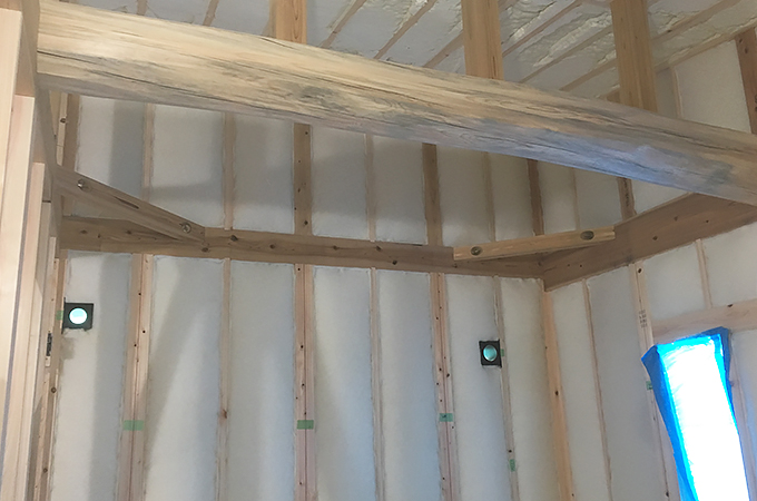 縁 創建工房は大阪府で唯一のサーモウール優良施工店です。