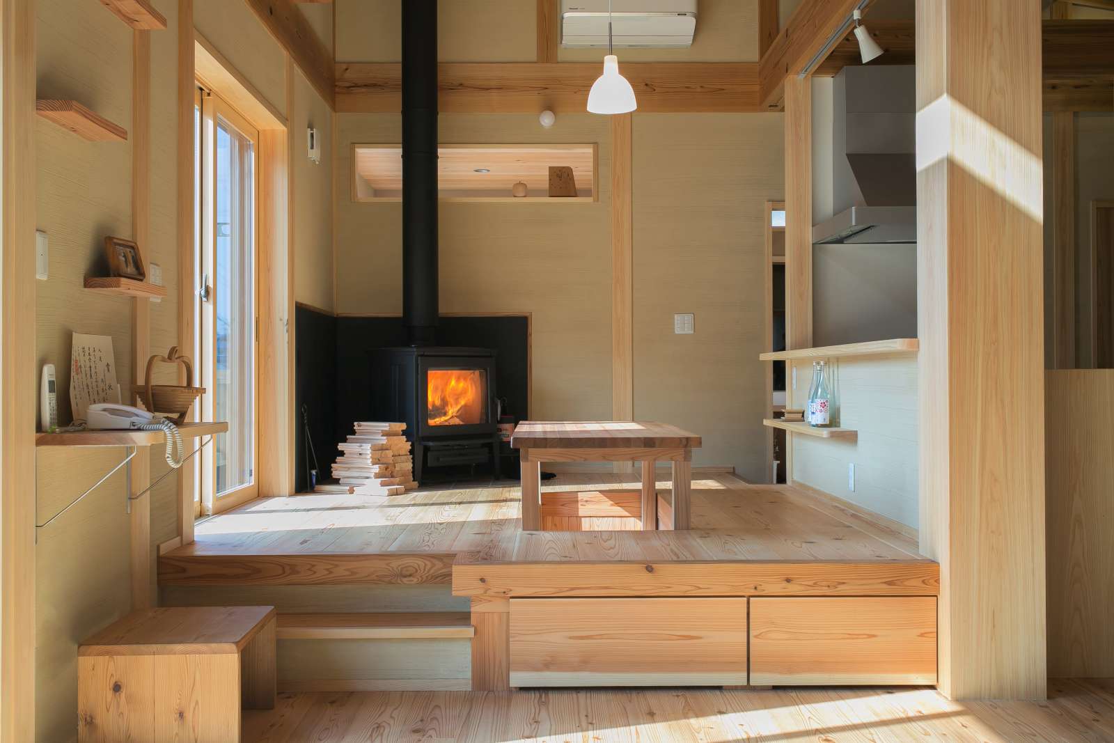 奈良県吉野Ｏ様邸あらゆる材木をふんだんに使った薪ストーブのあるお家