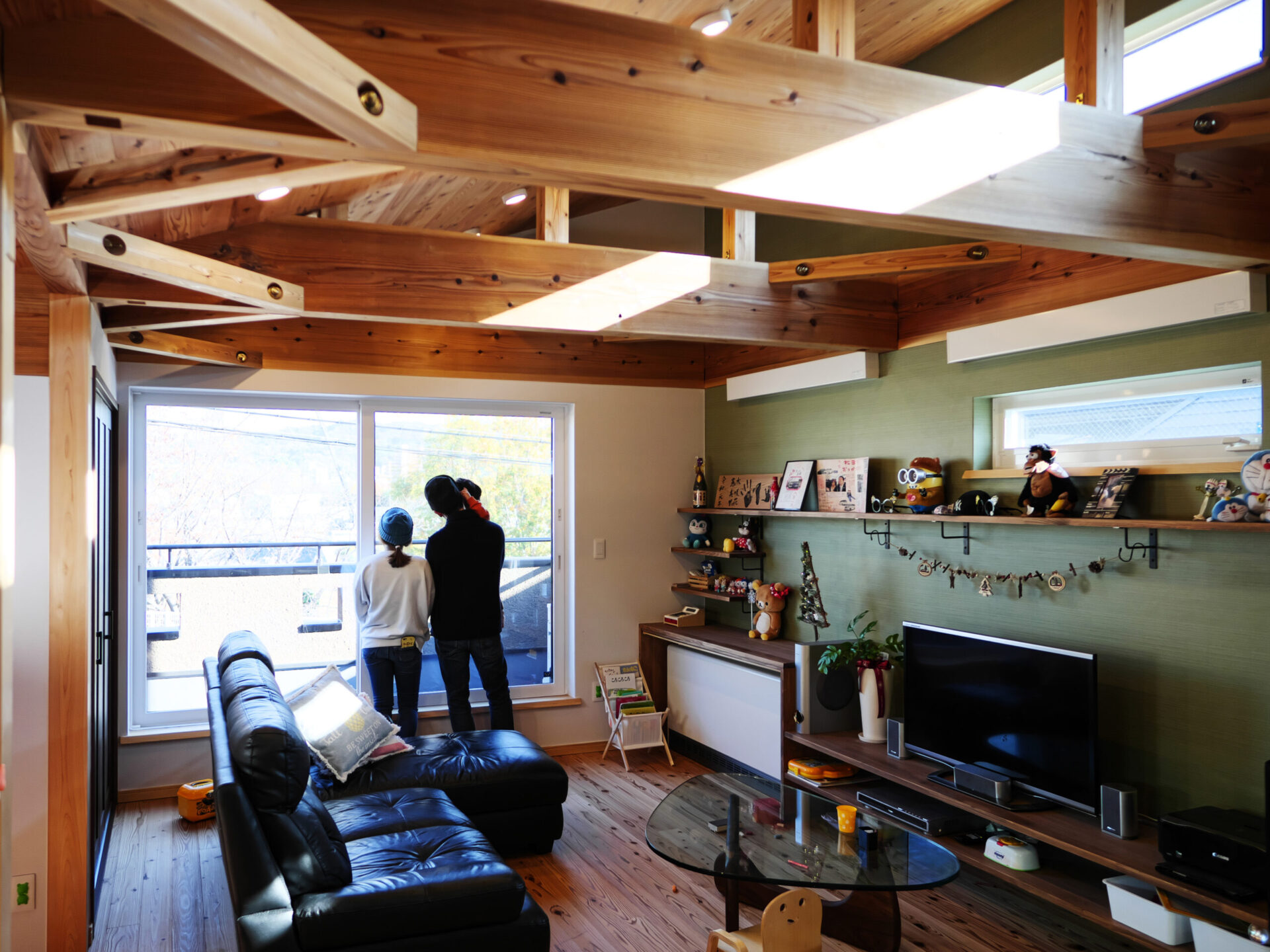 2階リビングを活かした広い玄関